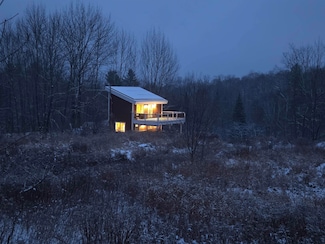 45 Emerson Rd, Topsham, VT 05076