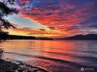 3820 Leeward Ln, Anacortes, WA 98221