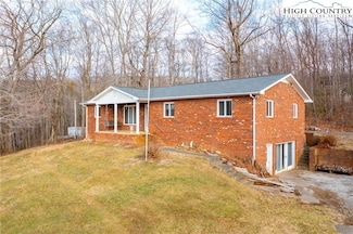 159 Airport Rd, Jefferson, NC 28640