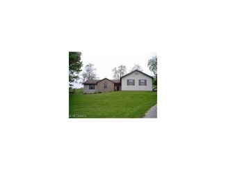 11762 Oak Valley Rd SW, Baltic, OH 43804