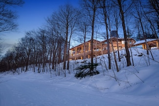 152 Mountainside Ln, Killington, VT 05751