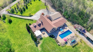 4251 Harrisburg Georgesville Rd, Grove City, OH 43123