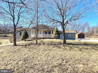 171 Clone Run Rd, Hedgesville, WV 25427