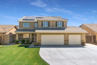 12303 Midtowne Dr, Bakersfield, CA 93312