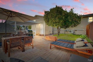 370 E N St, Benicia, CA 94510