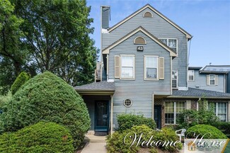 4352 Bayberry Ct Unit 4352, Monmouth Junction, NJ 08852