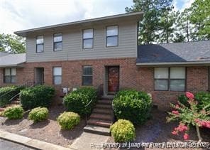 135 Villa Dr, Fayetteville, NC 28311