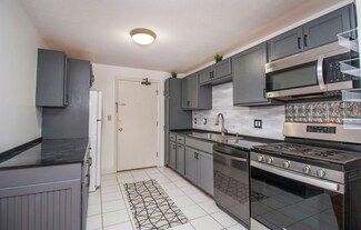 136 Mammoth Rd Unit 608, Hooksett, NH 03106