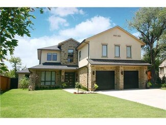 1414 Sherwood Ln, Nichols Hills, OK 73116