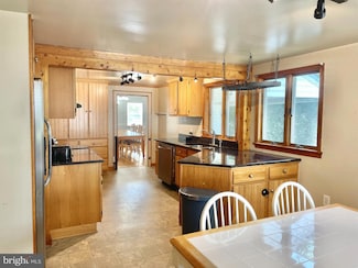 10057 Middleford Rd, Seaford, DE 19973