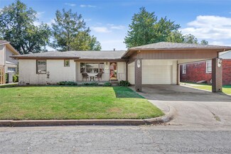 126 W Jackson Ave S, Sapulpa, OK 74066