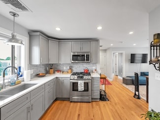 19 Iona St Unit 3, Roslindale, MA 02131