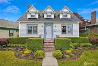 2701 Ellis St, Bellingham, WA 98225