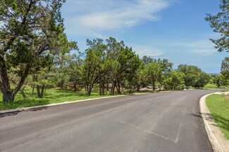18510 Champions Cir, Point Venture, TX 78645