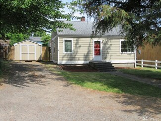 3040 Nipsic Ave, Bremerton, WA 98310