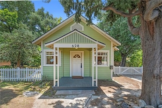 628 E Ada Ave, Glendora, CA 91741