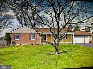 877 Cross Rd, Schwenksville, PA 19473
