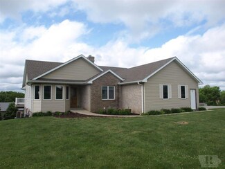 860 W Walnut St, Clarinda, IA 51632
