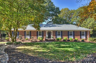 6330 Owenby Ct, Charlotte, NC 28270