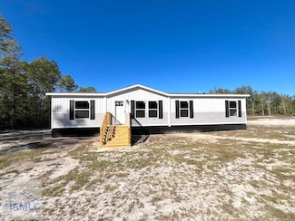 9947 Georgia 110, Waynesville, GA 31566