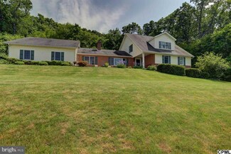 556 Riverview Dr, Millersburg, PA 17061