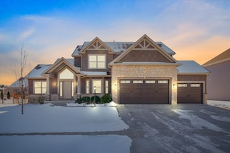 1109 Ashford Ct, Mahomet, IL 61853