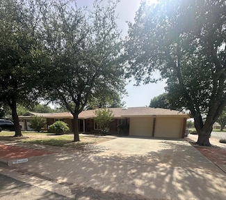 6002 Norfolk Ave, Lubbock, TX 79413