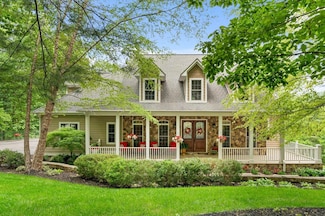 5565 Carons View Ln, Roanoke, VA 24014