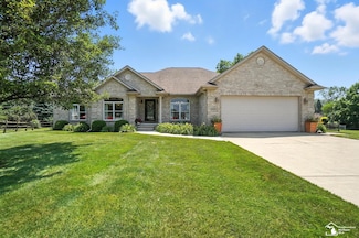 14916 Wildwood Dr, Monroe, MI 48161