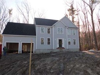 709 Salisbury St, Worcester, MA 01609