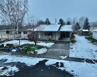 417 S Maple St, Nezperce, ID 83543