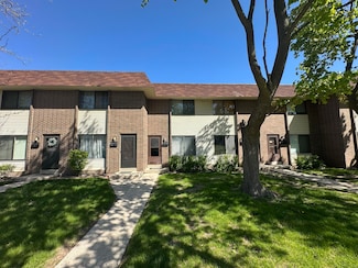 6054 W Port Ave Unit B29, Milwaukee, WI 53223