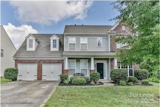 3111 Gloxinia Rd, Charlotte, NC 28215