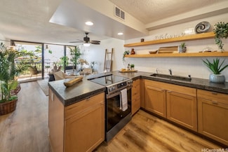 3138 Waialae Ave Unit 230, Honolulu, HI 96816