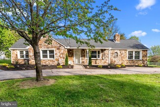 2920 Whitehall Rd, Norristown, PA 19403