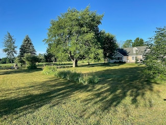 5866 Old Pipestone Rd, Eau Claire, MI 49111