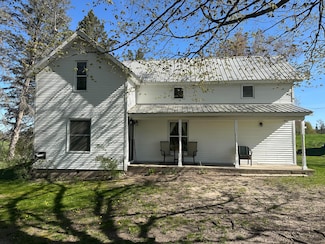 5342 E Fountain Rd, Fountain, MI 49410