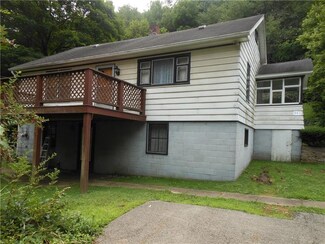 803 Baileys Run Rd, Tarentum, PA 15084