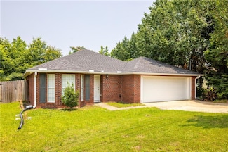 232 Mill Pond Dr, Phenix City, AL 36870