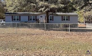 465 Red Oak Dr, Fort Valley, GA 31030