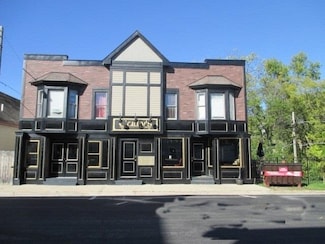212 S Water St, Stoughton, WI 53589