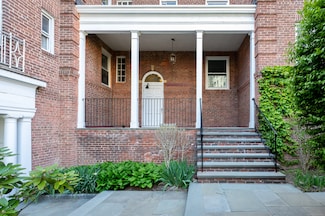 70 Strawberry Hill Ave Unit 3-3B, Stamford, CT 06902