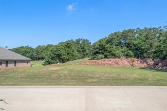 1610 S Old Pond Dr, Stillwater, OK 74074