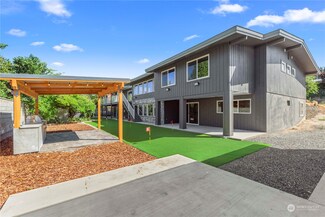544 N Colorado Ave, East Wenatchee, WA 98802
