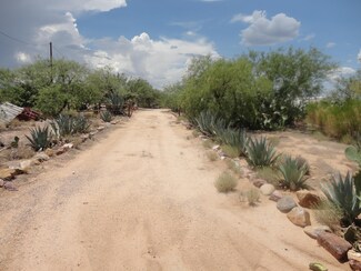 8730 S Alice Vail Ln, Three Points, AZ 85736
