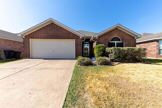 1228 Sierra Blanca Dr, Burleson, TX 76028
