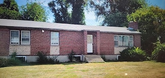 18 Myrick St, Ayer, MA 01432