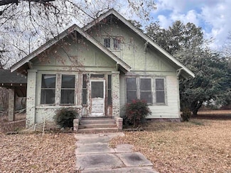 516 Park St, Lonoke, AR 72086