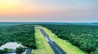 218 Flightline Rd Unit 7, Lago Vista, TX 78645