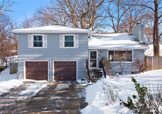 6709 N Broadway St, Kansas City, MO 64118